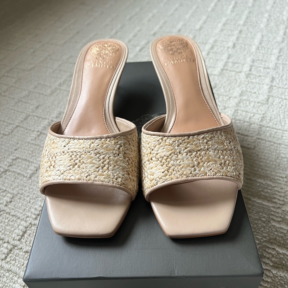 Vince Camuto Faiza kitten heel sandal